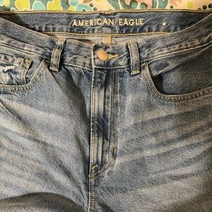 American Eagle 🦅 Mom Jeans 👖
